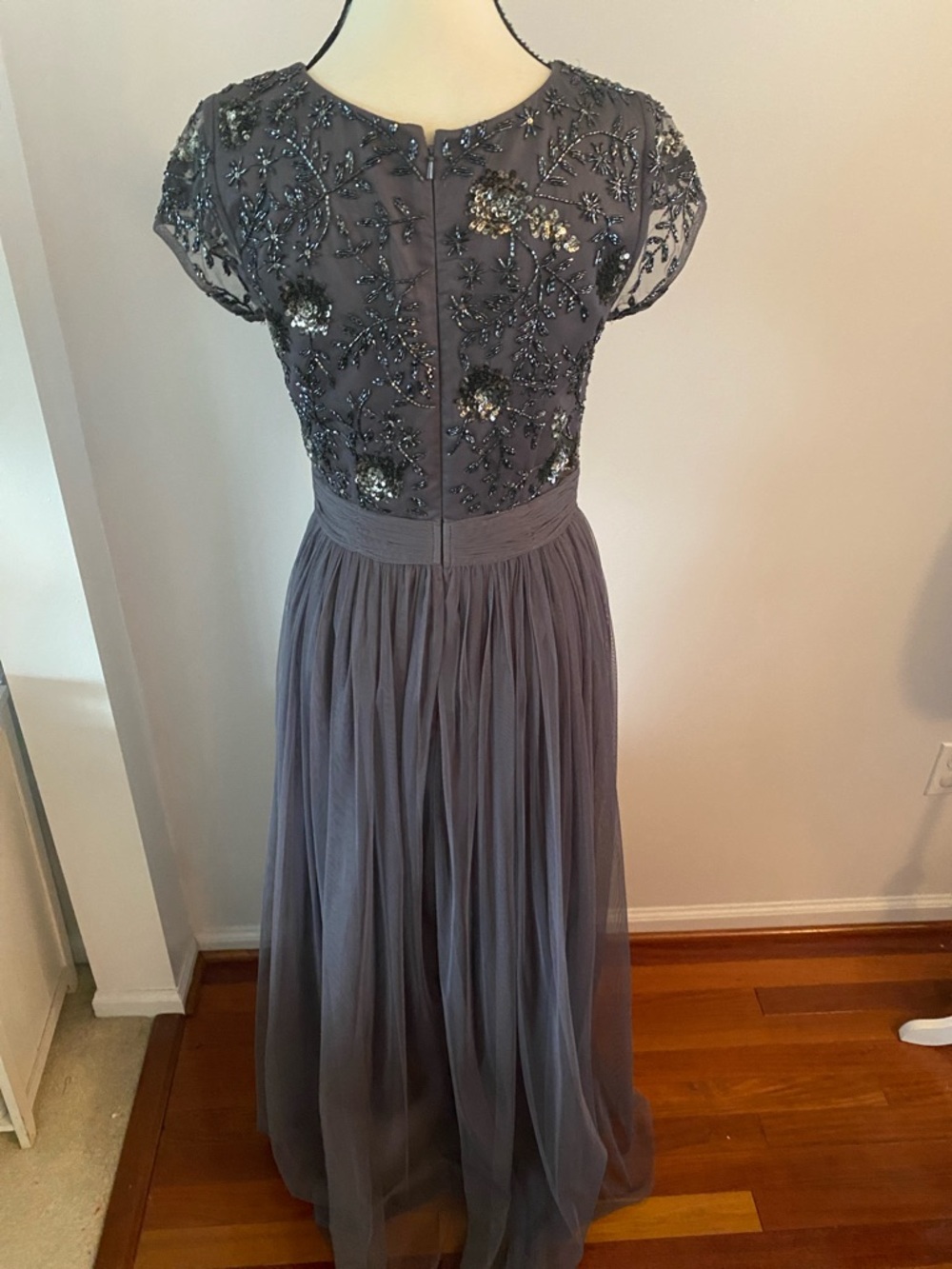 Viola chan size 6  pewter color formal dress - Picture 6 of 8